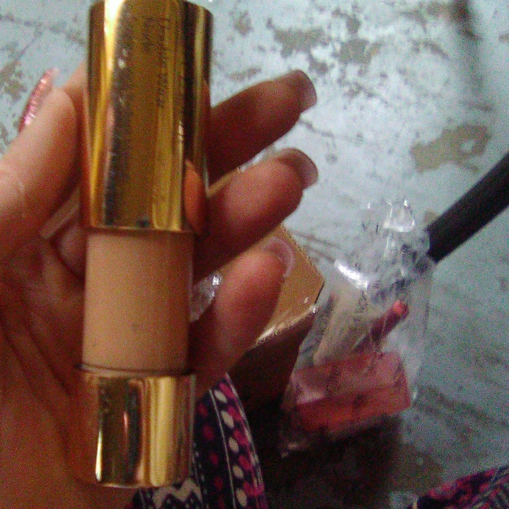 Estee lauder double wear nude 1n2 ecru